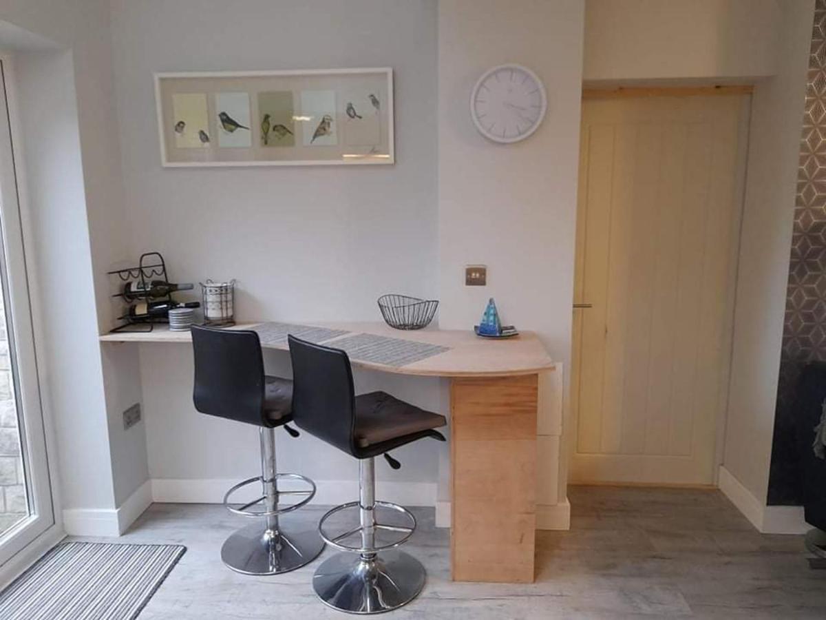 Outstanding Modern 1-Bed House In Chippenham 치펜햄 외부 사진